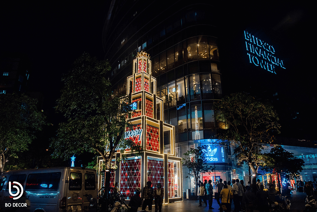 christmas-decoration-building-bitexco-financial-tower-saigon-bodecor-vietnam